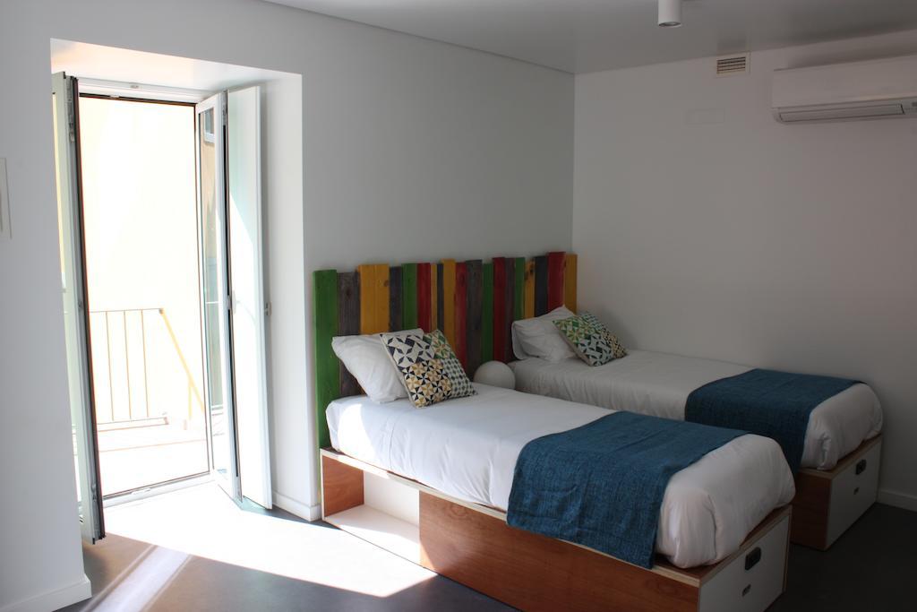 Moon Hill By Joivy Hostel Σίντρα Δωμάτιο φωτογραφία